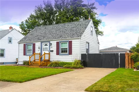 178 Chapel Ave, Cheektowaga, NY 14225