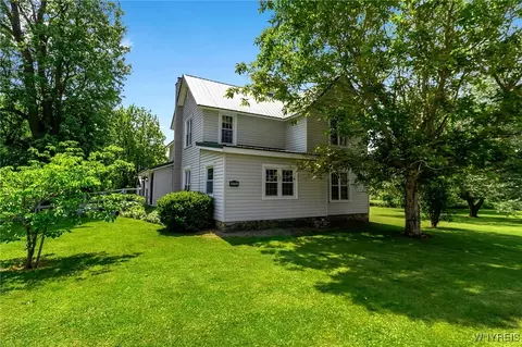 10750 Blair Rd, Shelby, NY 14103