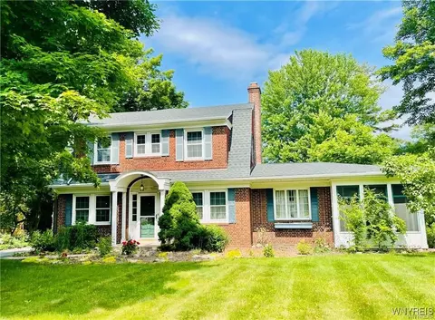 2721 Bowen Rd, Elma, NY 14059