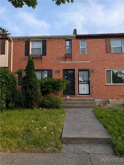 9 Bennett Village Ter, Buffalo, NY 14214