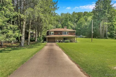 3738 Forks Rd, Sardinia, NY 14134