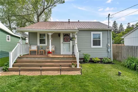 229 Garfield Ave, Evans, NY 14006