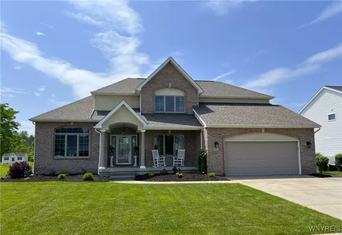 67 Nina Ter, West Seneca, NY 14224