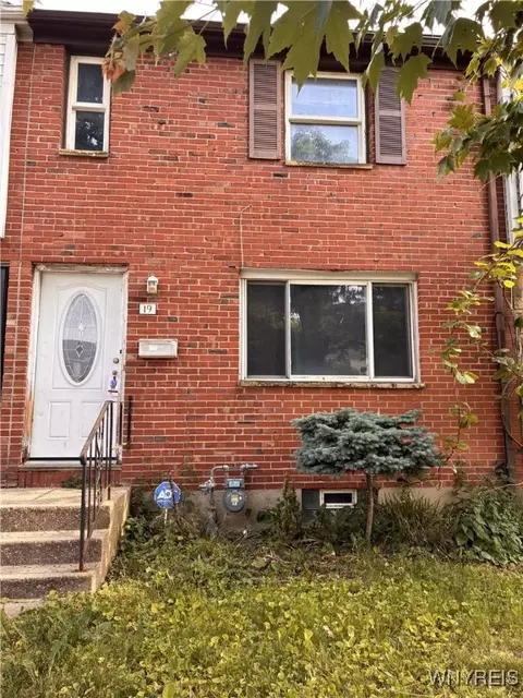19 Bennett Vlg, Buffalo, NY 14214
