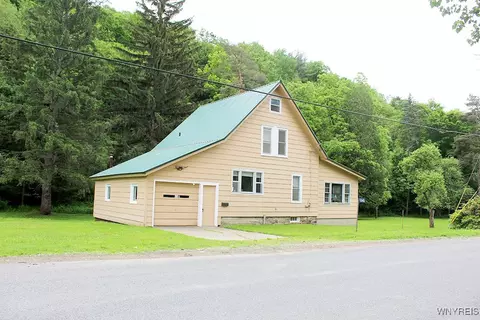 5046 Whig St, Salamanca, NY 14779
