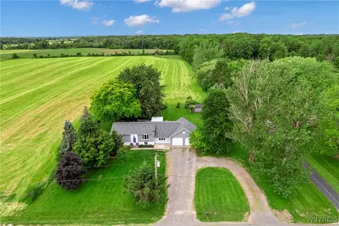 9772 Fargo Rd, Darien, NY 14036