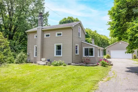 5996 Sautell Rd, Bergen, NY 14416