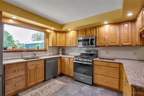 2391 Hess Rd, Appleton, NY 14008 photo 17