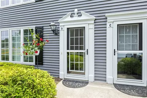 20 Dann Rd #D, East Amherst, NY 14051
