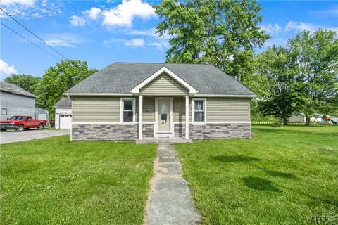 6529 Wolcottsville Rd, Royalton, NY 14001