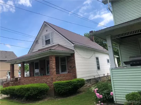 2223 Weston Ave, Niagara Falls, NY 14305