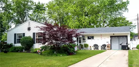 78 Michele Dr, Depew, NY 14043