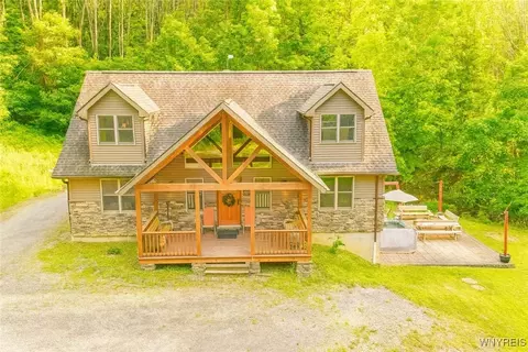 7405 Windsor Rd, Mansfield, NY 14779