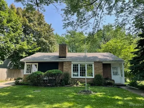 133 Irvington, Tonawanda, NY 14150