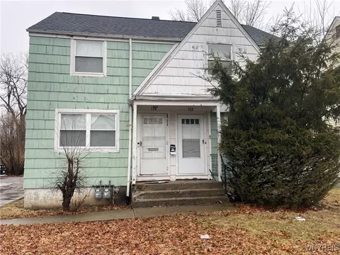 726 Taunton Pl, Buffalo, NY 14214