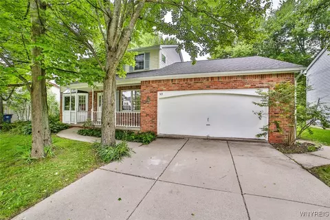 503 Glen Oak Dr, East Amherst, NY 14051