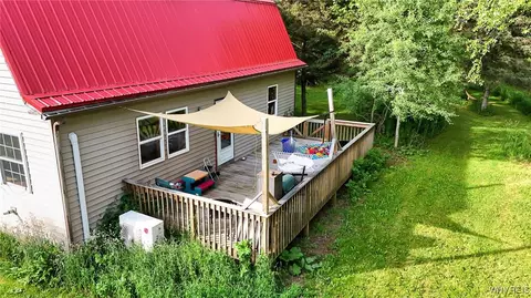 8368 Higgins Rd, Freedom, NY 14065 photo 6