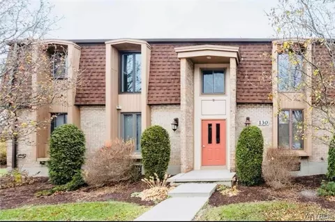 130 Groton Dr #2, Amherst, NY 14228