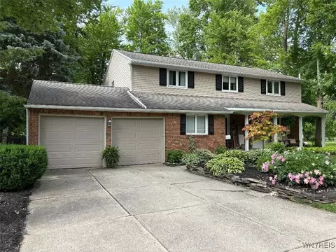 20 Dan Troy Dr, Amherst, NY 14221
