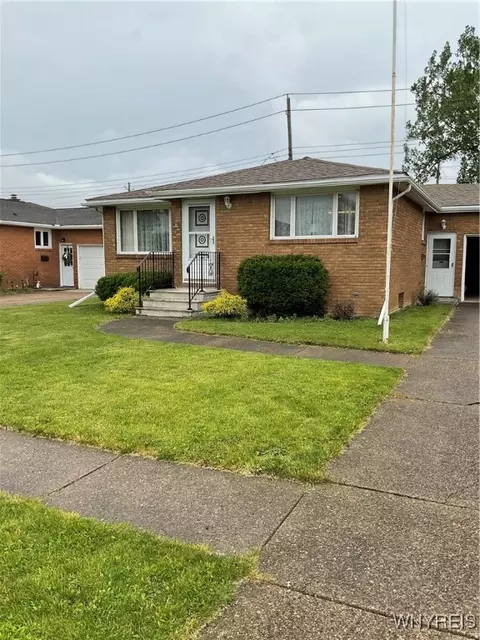 26 Tamark Ct, Cheektowaga, NY 14227