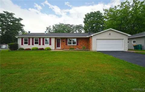 4812 Best St, Hamburg, NY 14075