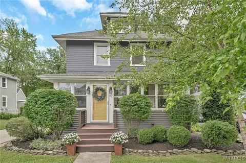 63 Elizabeth St, Hamburg, NY 14075