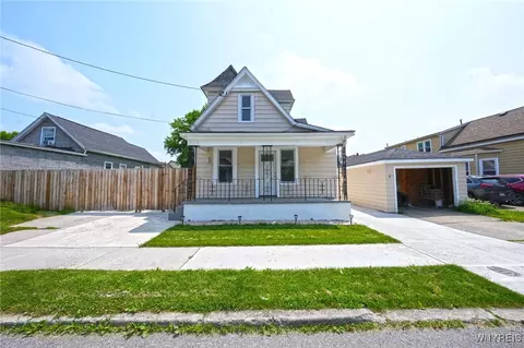 50 Avery Pl, Cheektowaga, NY 14225