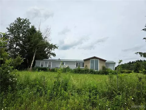 548 Hardys Corners Rd, Farmersville, NY 14060