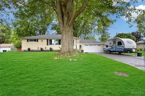 387 Mckinley Ave, Amherst, NY 14221