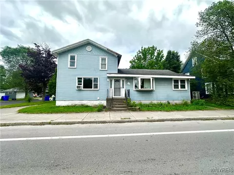 914 S Main St, Shelby, NY 14103