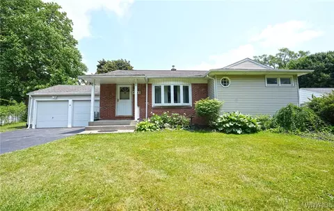 4343 Cameron Dr, Buffalo, NY 14221