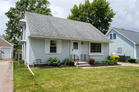 230 Pilgrim Rd, Tonawanda, NY 14150