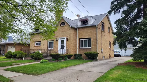 471 S Ogden St, Buffalo, NY 14206