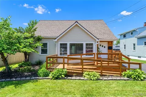 231 Orchard Park Rd, West Seneca, NY 14224