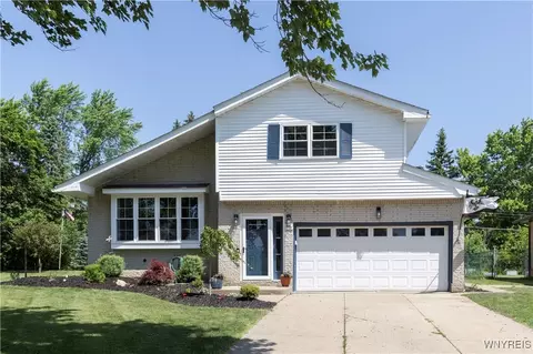 56 Valley Dr, West Seneca, NY 14224