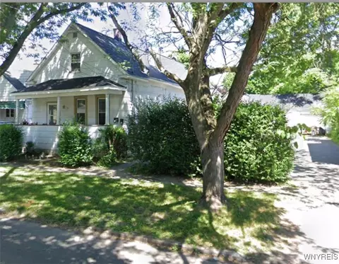 32 5th Ave, North Tonawanda, NY 14120