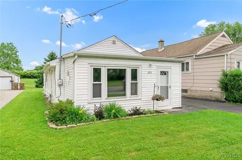 273 Orchard Pl, Cheektowaga, NY 14225
