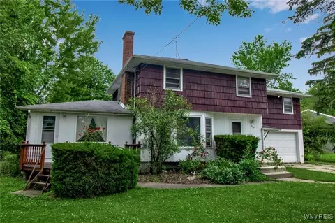 954 N French Rd, Amherst, NY 14228