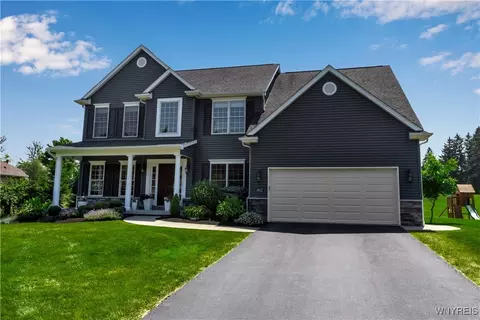 4812 California Rd, Orchard Park, NY 14127