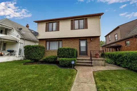 2466 Forest Ave, Niagara Falls, NY 14301