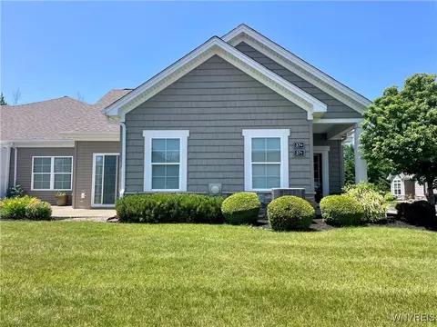 5665 Southwestern Blvd #37, Hamburg, NY 14075