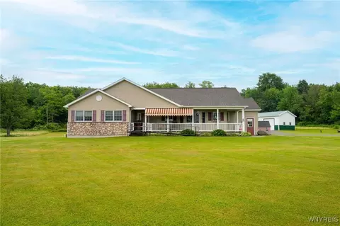 2155 Mengs Rd, Orangeville, NY 14011