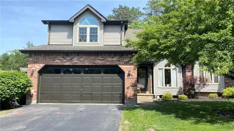 20 In The Woods Ln, West Seneca, NY 14224