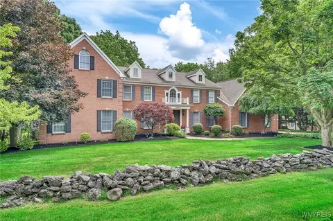 9555 The Maples, Clarence, NY 14031