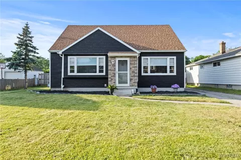 47 Waverly Ave, Buffalo, NY 14217