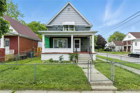 2224 Walnut Ave, Niagara Falls, NY 14301