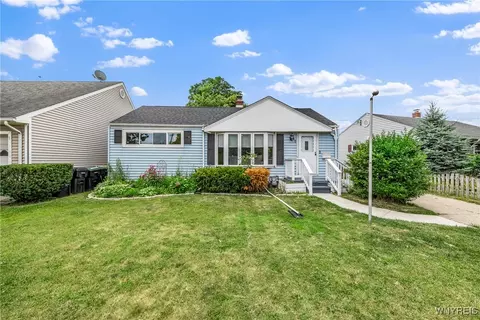 87 Ermann Dr, Buffalo, NY 14217