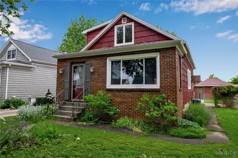 46 Central Blvd, Cheektowaga, NY 14225