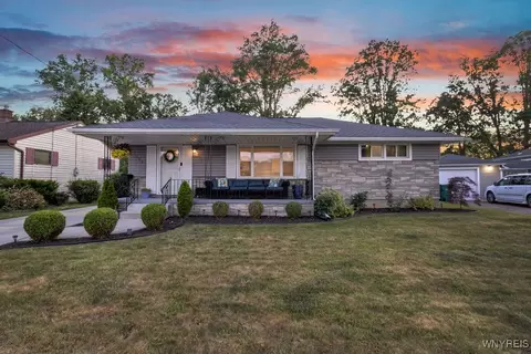 1262 96th St, Niagara Falls, NY 14304