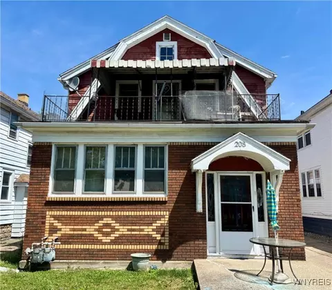 208 Davidson Ave, Buffalo, NY 14215